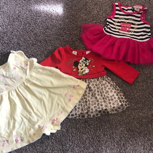 BUNDLE ❤️❤️❣️‼️‼️ baby girl dresses - Picture 1 of 7